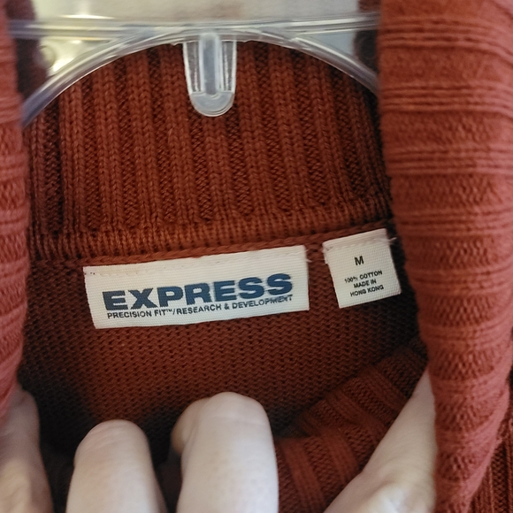 Express Women's Rust Color Turtleneck Long Sleeve Sweater - Picture 2 of 5